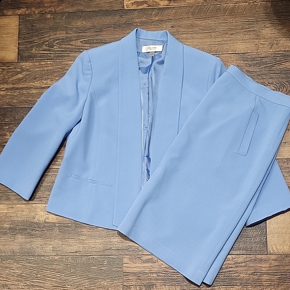 Jones Studio Sky Blue Blazer and Pants Set